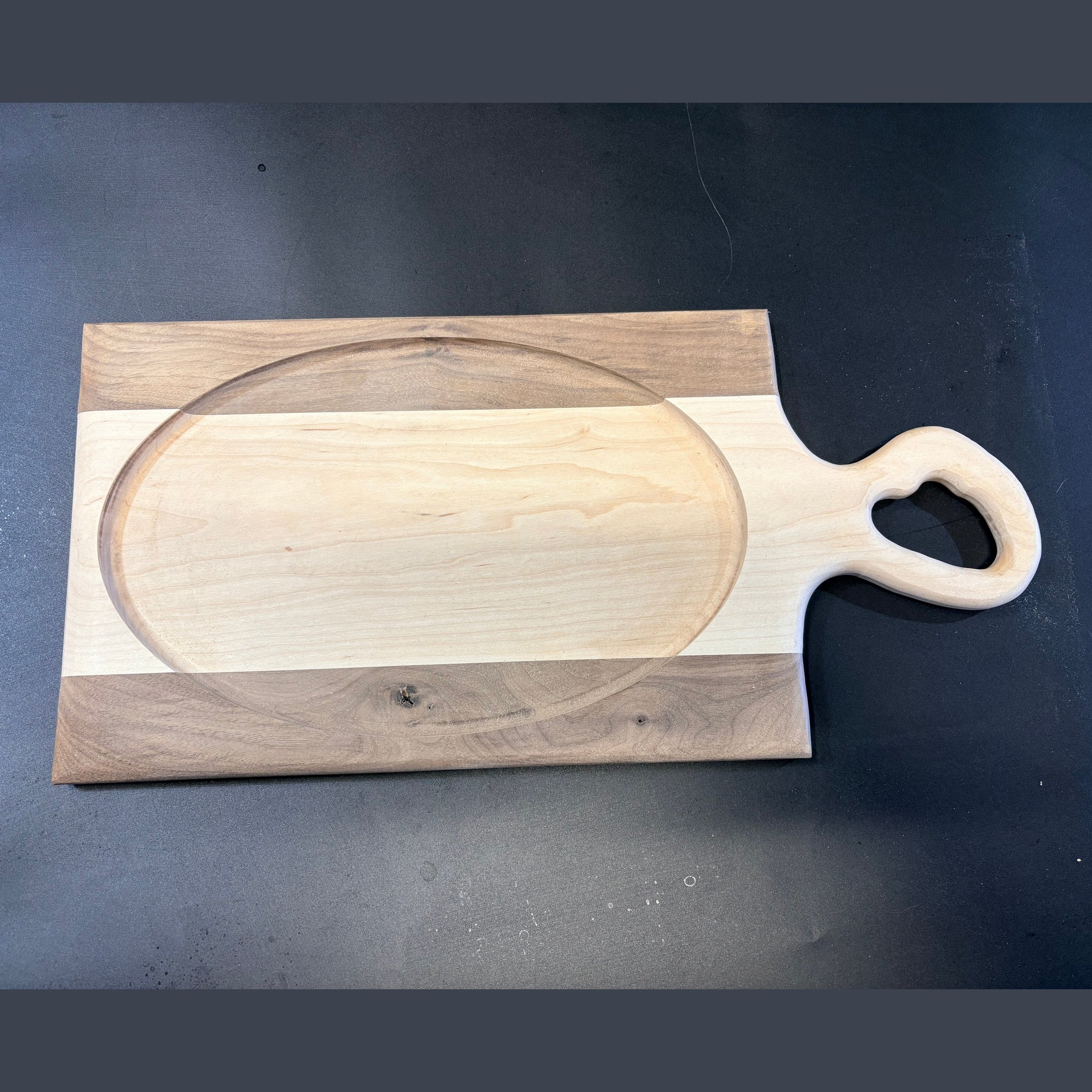 Serving board