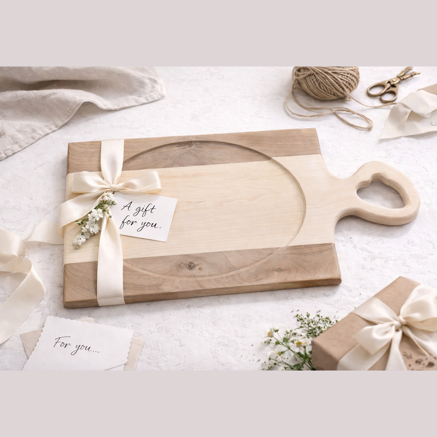 Serving board